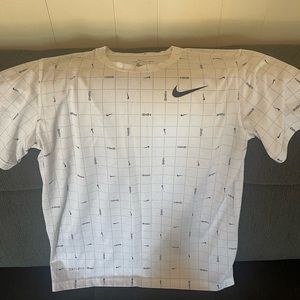 Nike Short sleeve shirt